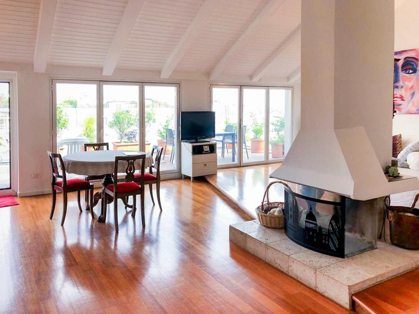 Appartement Penthouse In The Sky With 30 Sqm Terrace Station