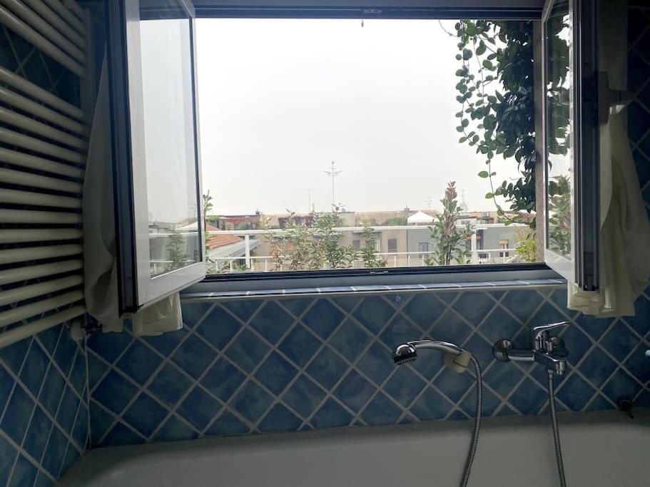 Penthouse In The Sky With 30 Sqm Terrace Station * Milaan